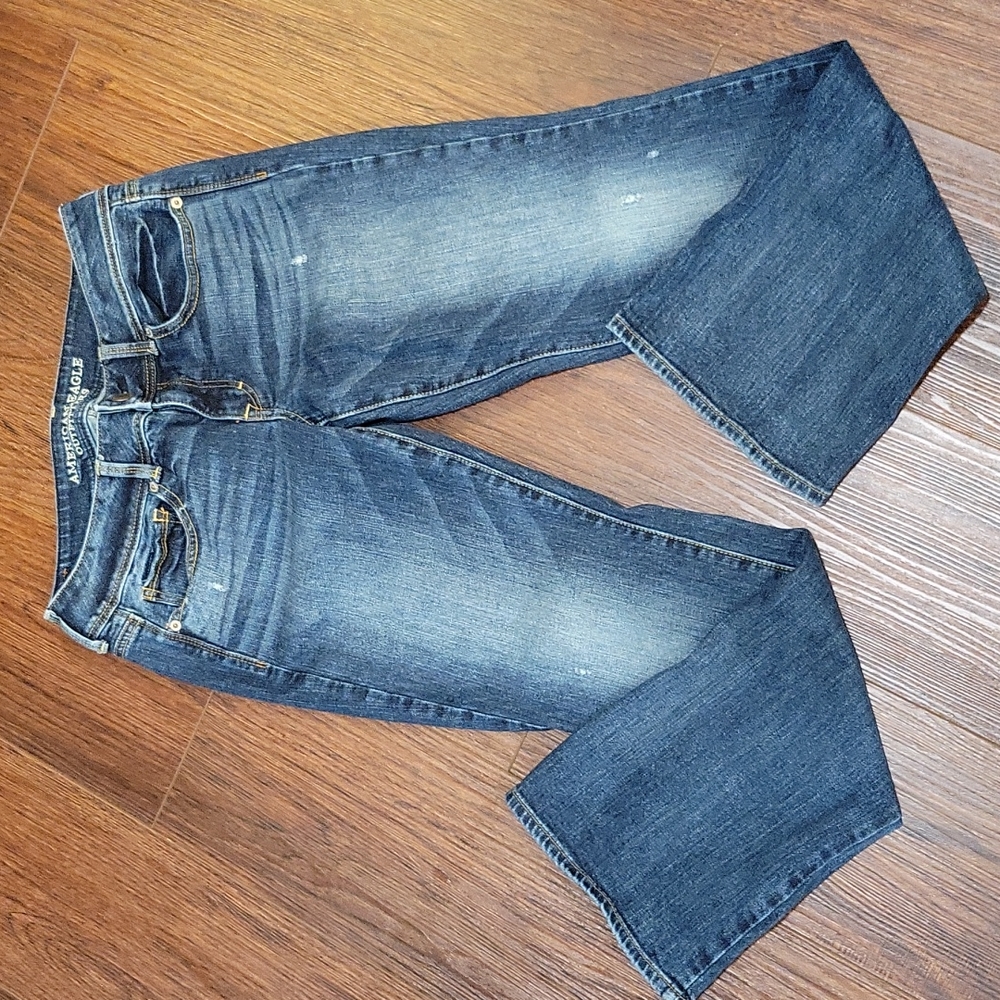 AMERICAN EAGLE OUTFITTERS 8 KICK BOOT STRETCH distressed jeans